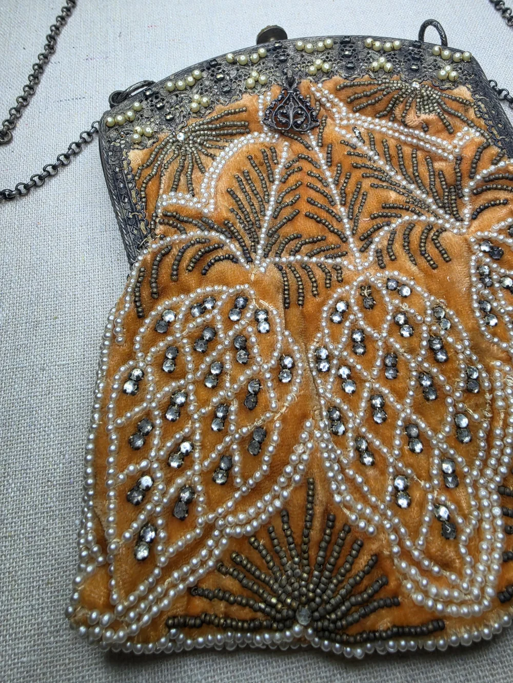 Vintage 1920s Flapper Embellished Velvet Evening Bag – Mustard Yellow - Picture 3 of 9
